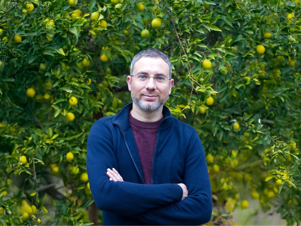 Eduardo Barba, jardinero e investigador botánico.